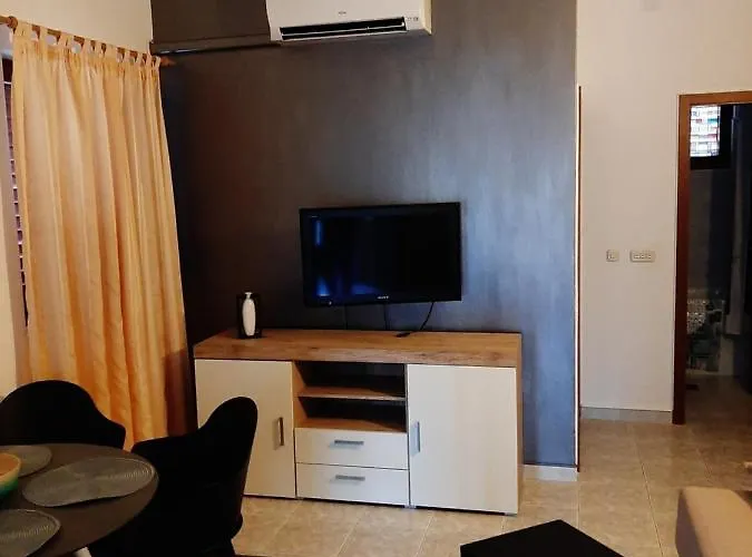 Ana And Vesna Lejlighed Pula