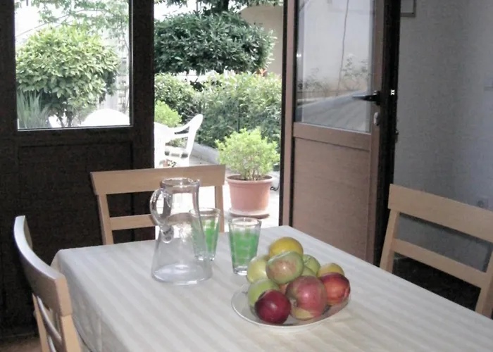 Ana And Vesna Lejlighed *